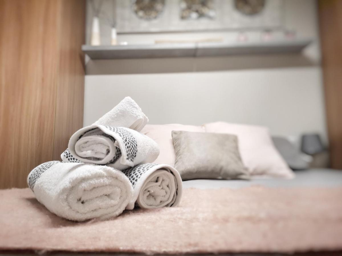 Apartamento Ilarcuris Con Patio Privado Toledo Kültér fotó