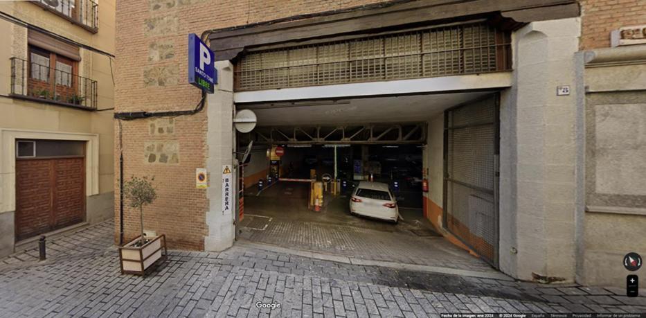 Apartamento Ilarcuris Con Patio Privado Toledo Kültér fotó
